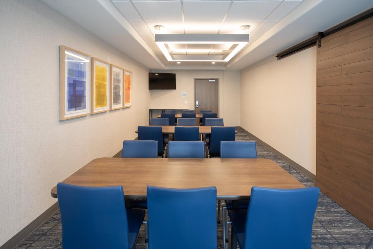 Holiday Inn Express Hotel & Suites Grand Junction By Ihg Exterior foto