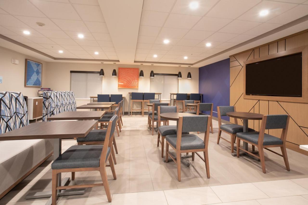 Holiday Inn Express Hotel & Suites Grand Junction By Ihg Exterior foto