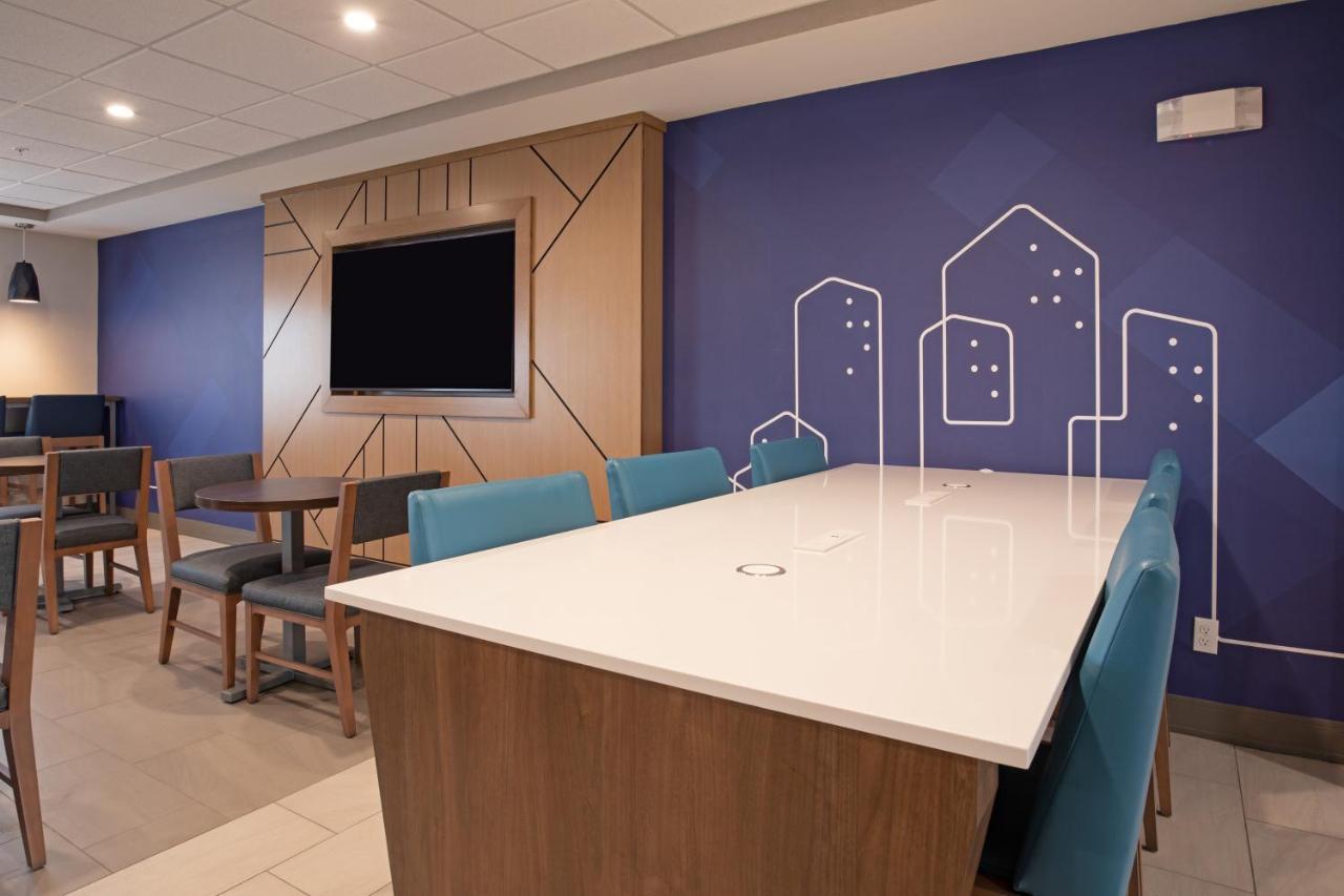 Holiday Inn Express Hotel & Suites Grand Junction By Ihg Exterior foto